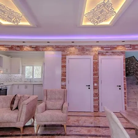 Gocek'te Cocuk Havuzlu, Genis Alanli Villa-awz171 فتحية